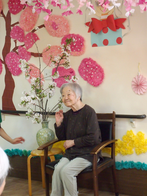 グループハウス三島谷田「桜と一緒に記念撮影」⑧